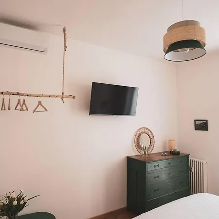 Apartment Insidewonderfulcomo Como