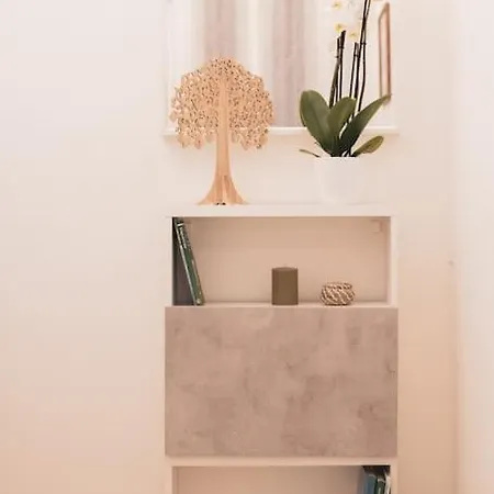 Insidewonderfulcomo